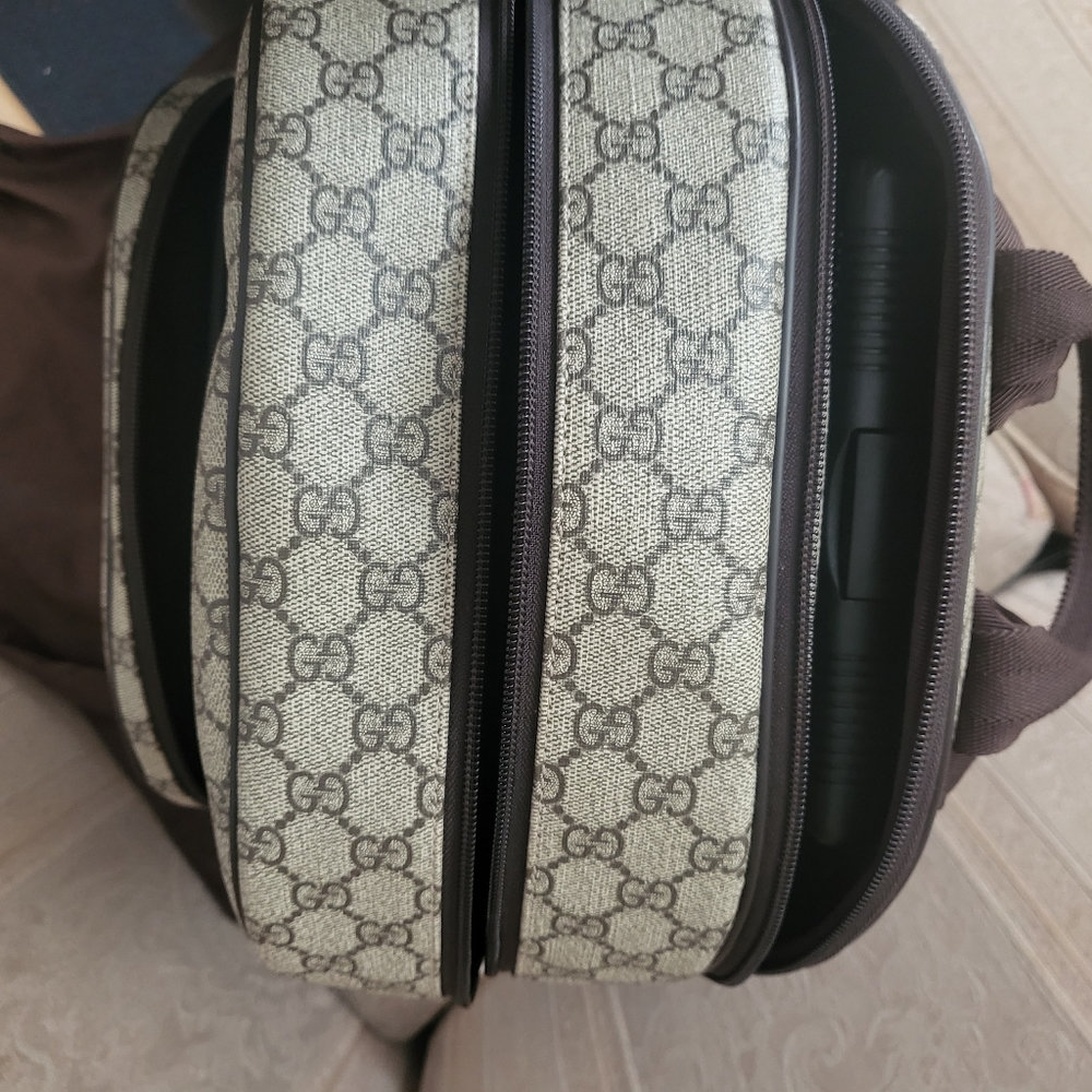 (SOLD)Authentic Gucci backpack/trolley carry on bag - Picture 8 of 16